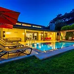Yakamoz Villa